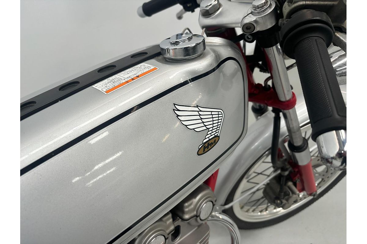 1997 Honda Dream 50 / AC15 (CB50) Dream