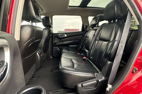 2015 Nissan Pathfinder ST R52