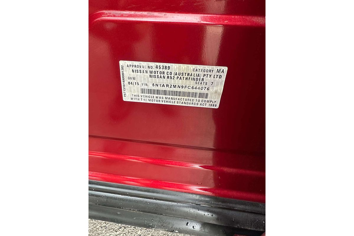 2015 Nissan Pathfinder ST R52