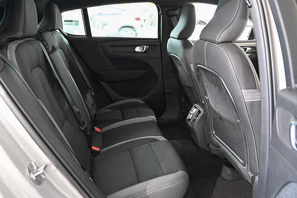 2024 Volvo C40 Recharge Twin