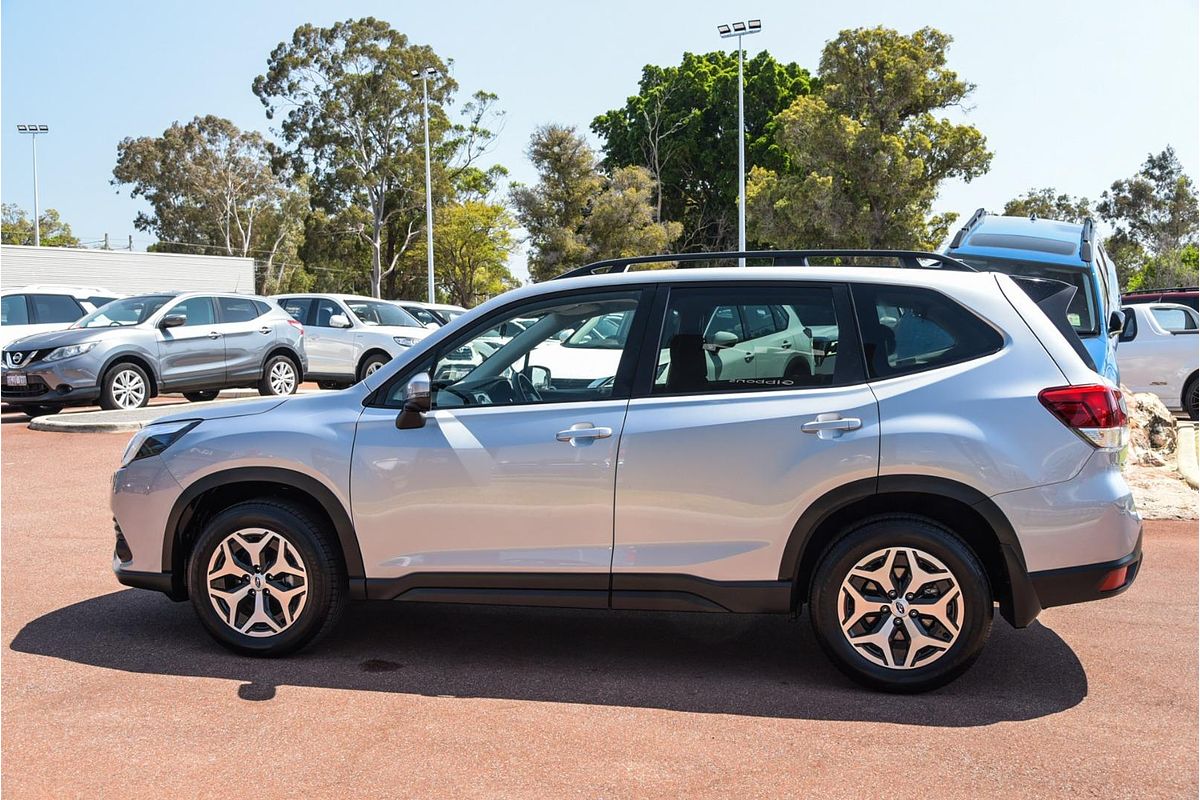 2023 Subaru Forester 2.5i S5