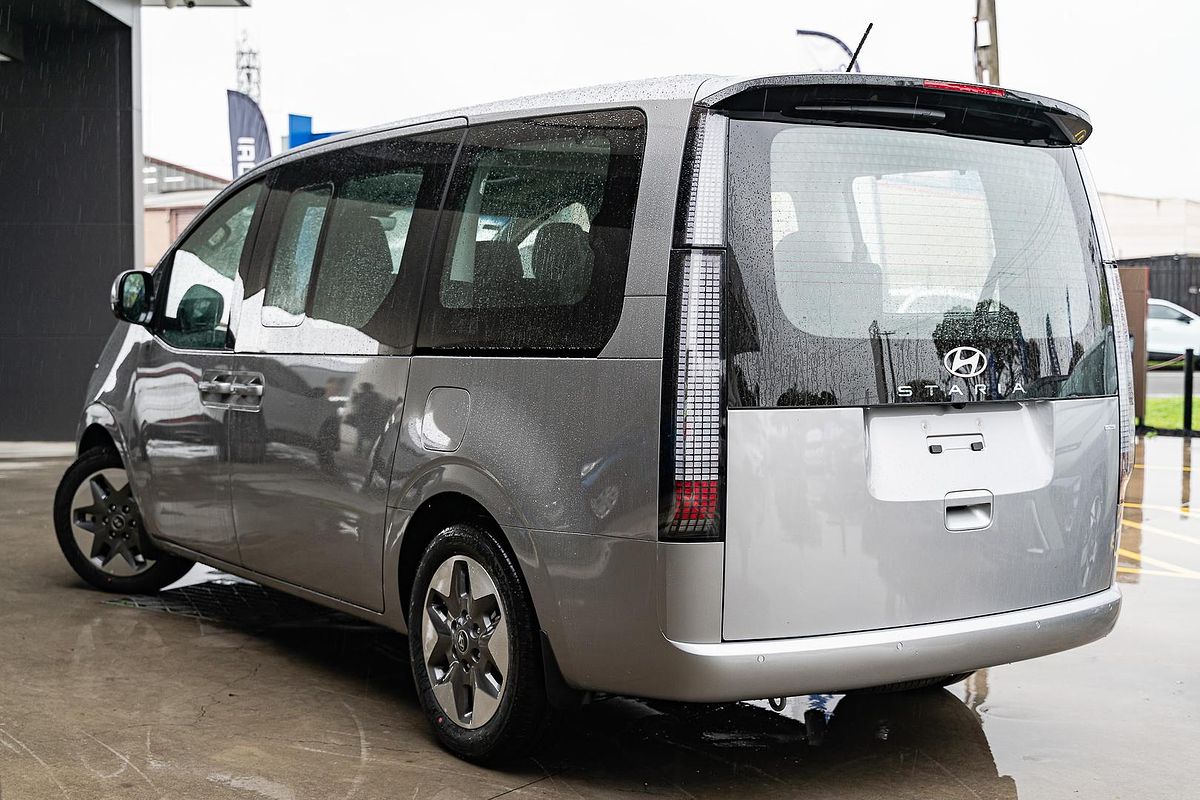 2024 Hyundai STARIA Highlander US4.V3