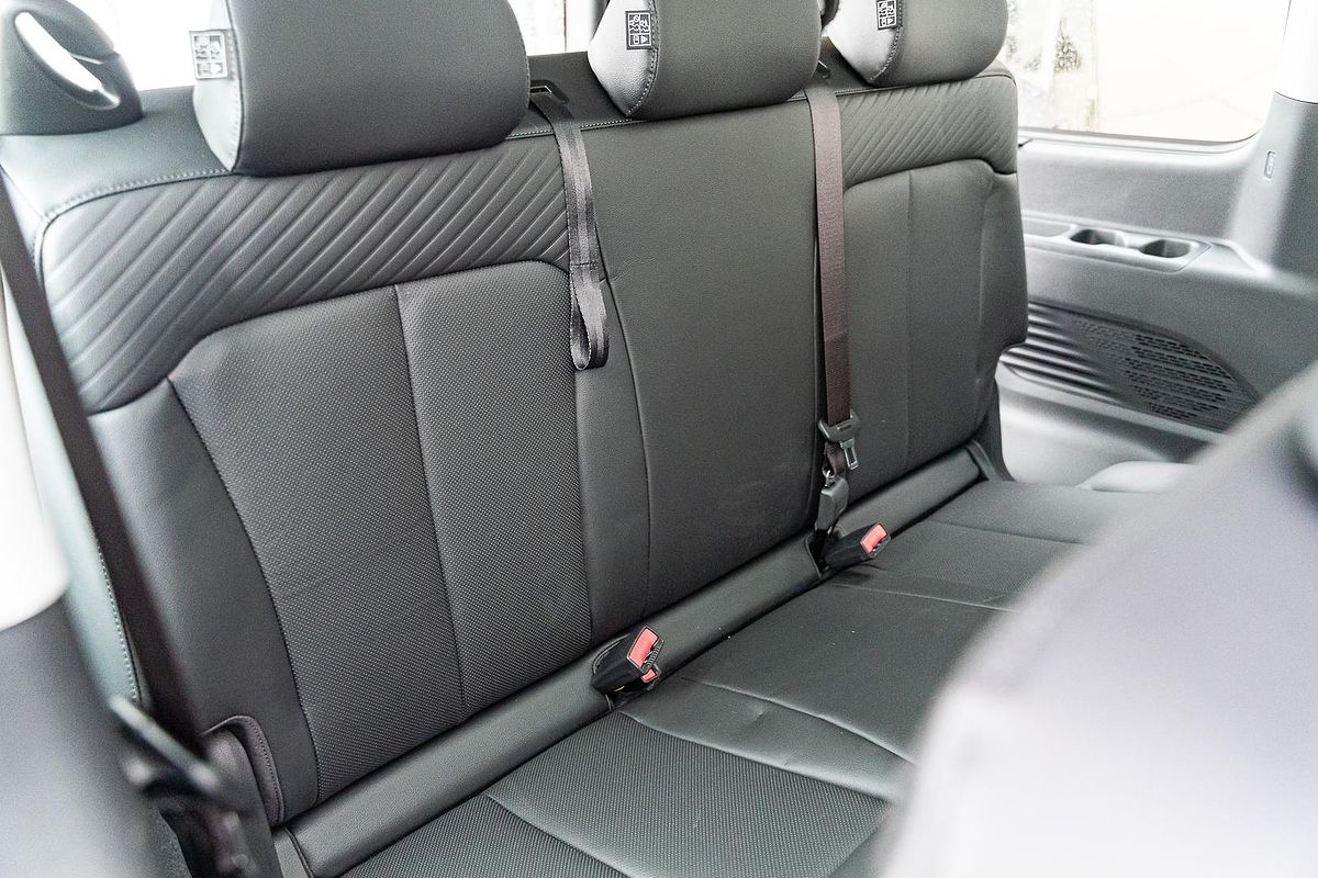 2024 Hyundai STARIA Highlander US4.V3