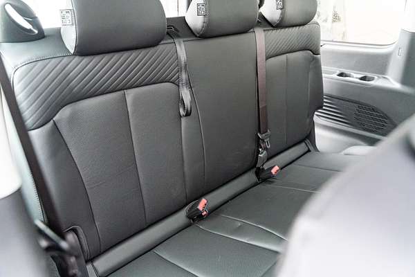 2024 Hyundai STARIA Highlander US4.V3