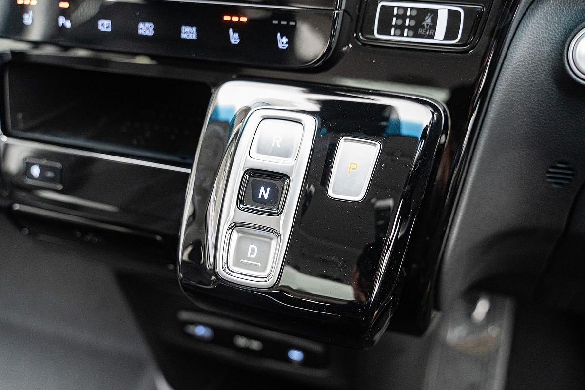 2024 Hyundai STARIA Highlander US4.V3