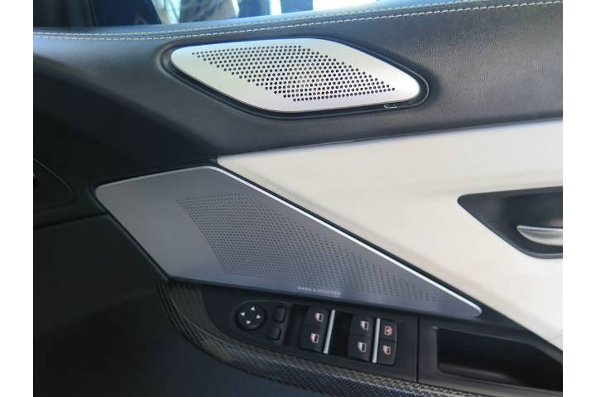 2015 BMW M6 F06 LCI
