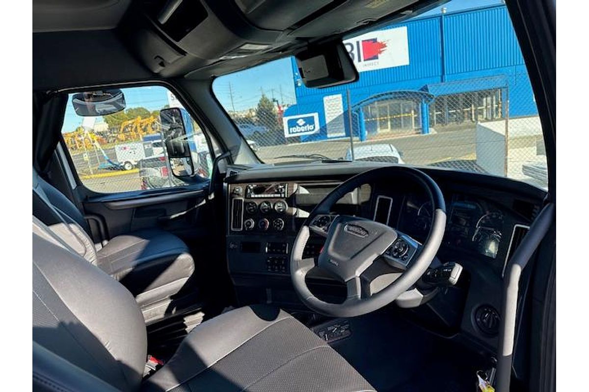 2023 Freightliner Cascadia 116