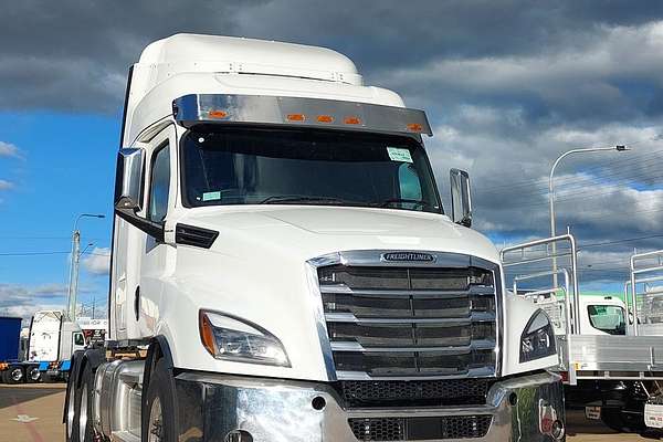 2024 Freightliner Cascadia 126