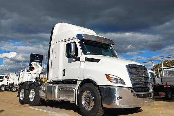 2024 Freightliner Cascadia 126