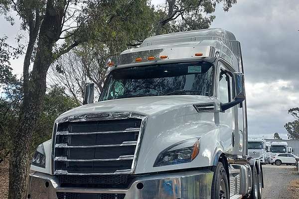 2024 Freightliner Cascadia 126
