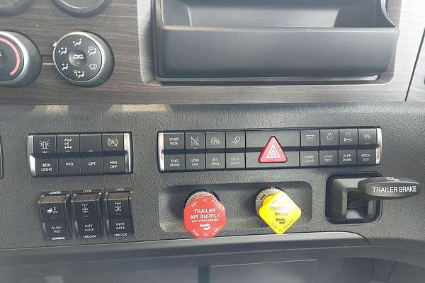 2024 Freightliner Cascadia 126