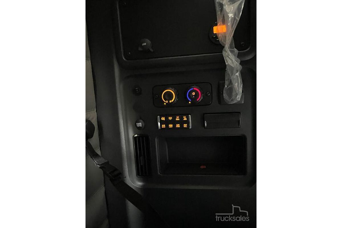 2023 Freightliner Cascadia 126