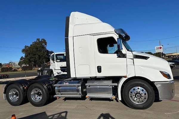 2023 Freightliner Cascadia 116