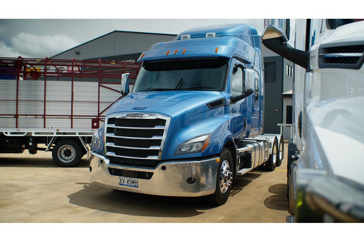 2023 Freightliner Cascadia 116