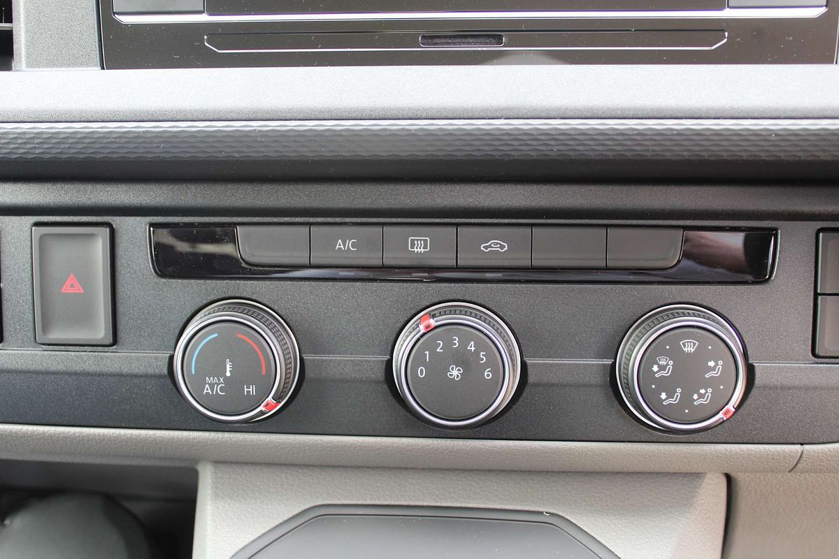 2024 Volkswagen Transporter TDI450 T6.1 LWB