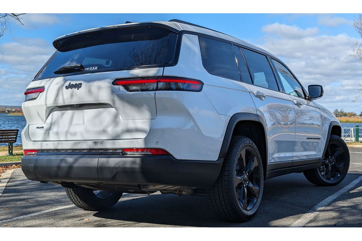 2023 Jeep Grand Cherokee Night Eagle WL