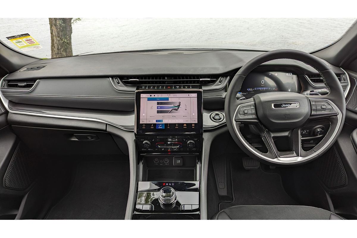 2023 Jeep Grand Cherokee Night Eagle WL