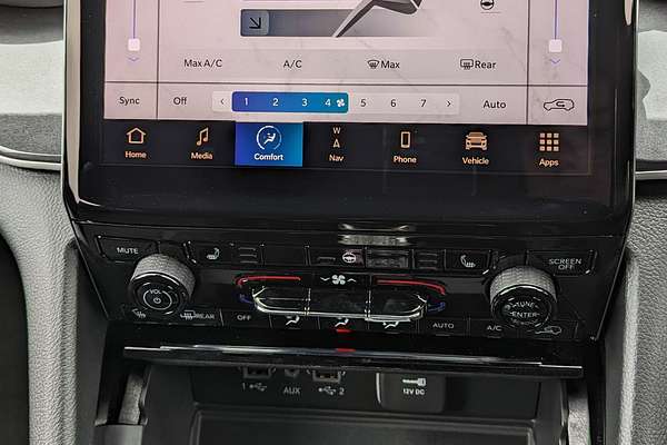 2023 Jeep Grand Cherokee Night Eagle WL