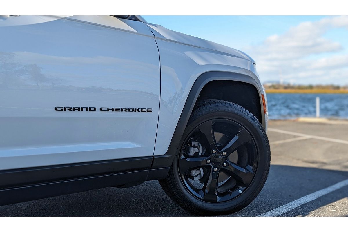2023 Jeep Grand Cherokee Night Eagle WL
