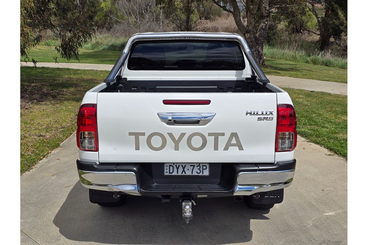 2018 Toyota HiLux SR5 4x4 Double-Cab Pick-Up (No Series)