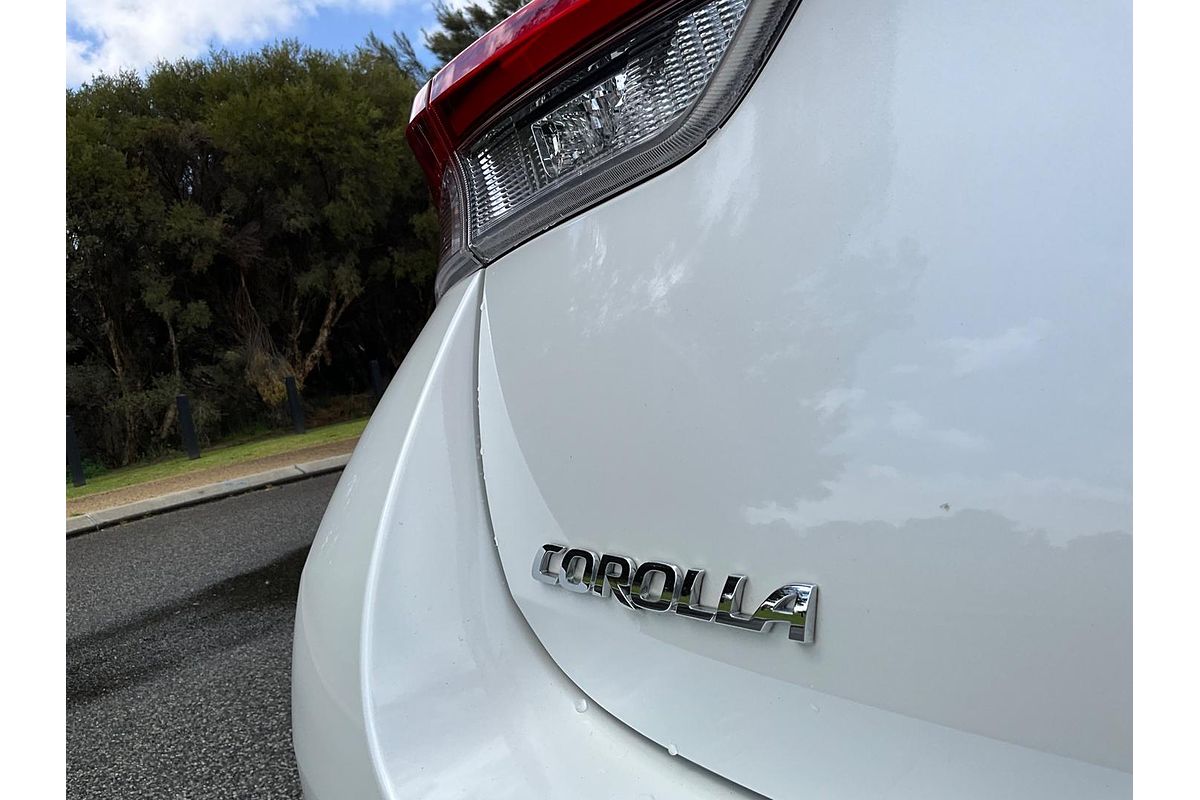 2016 Toyota Corolla SX ZRE182R