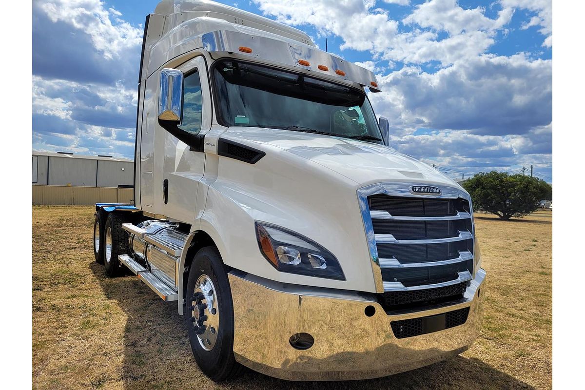 2023 Freightliner Cascadia 116