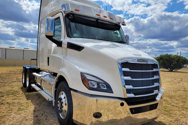 2023 Freightliner Cascadia 116