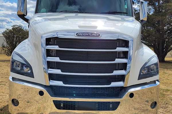 2023 Freightliner Cascadia 116