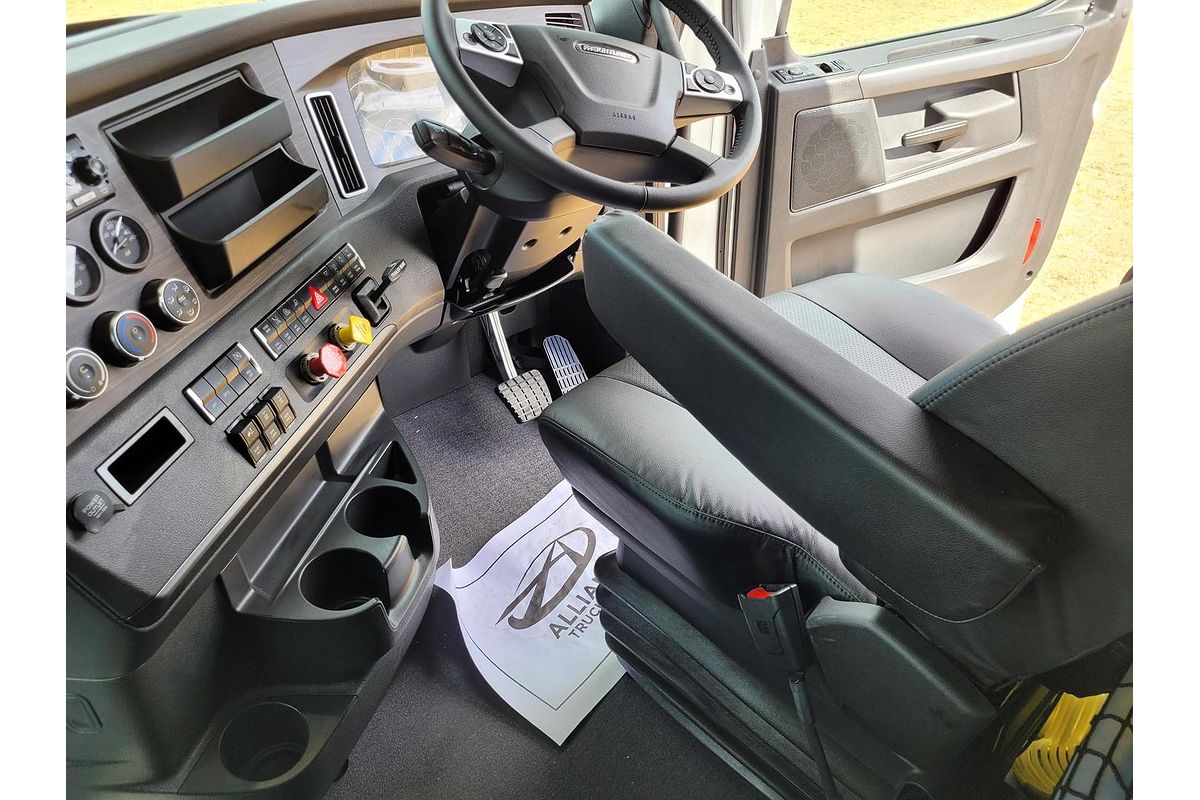 2023 Freightliner Cascadia 116