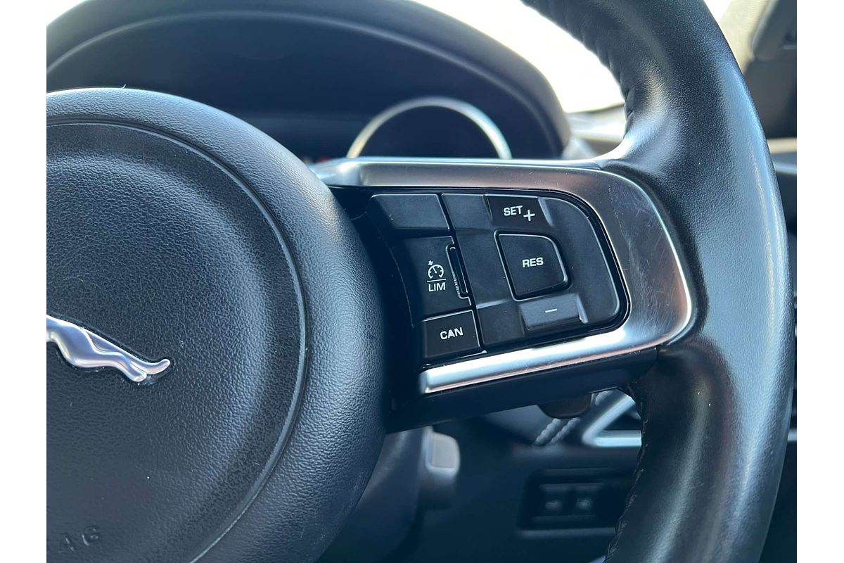 2016 Jaguar F-PACE 30d R-Sport X761