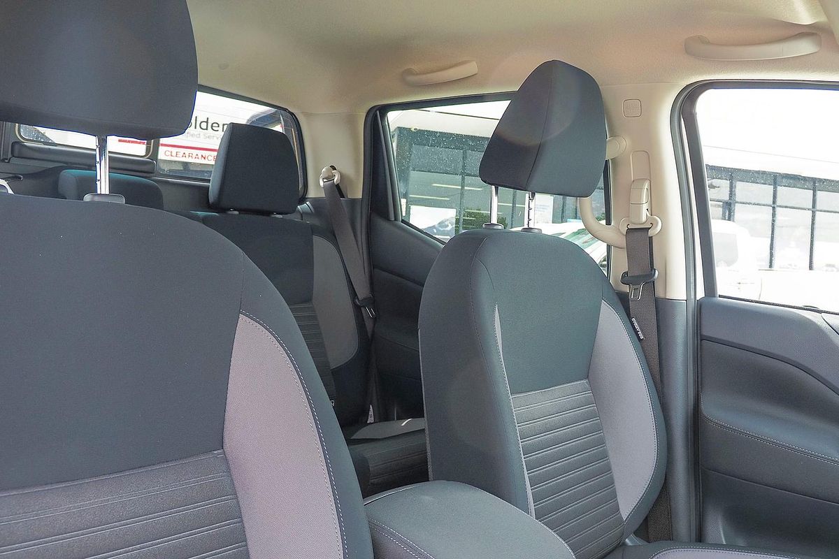 2024 Nissan Navara Black Edition D23 4X4