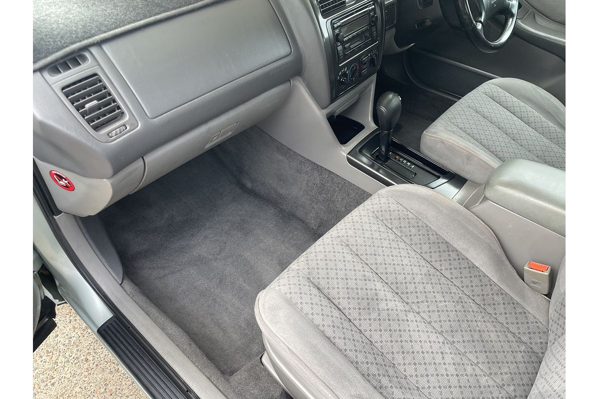2004 Toyota Avalon GXi MCX10R Mark III