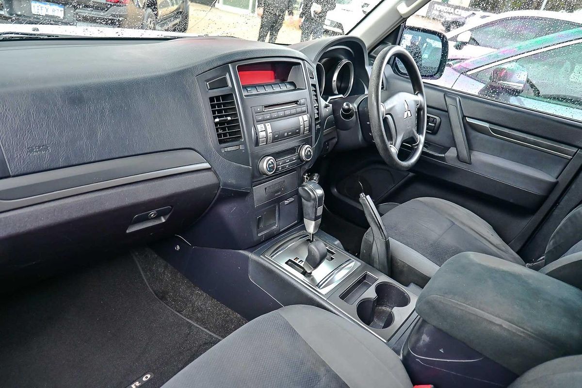 2007 Mitsubishi Pajero GLX NS