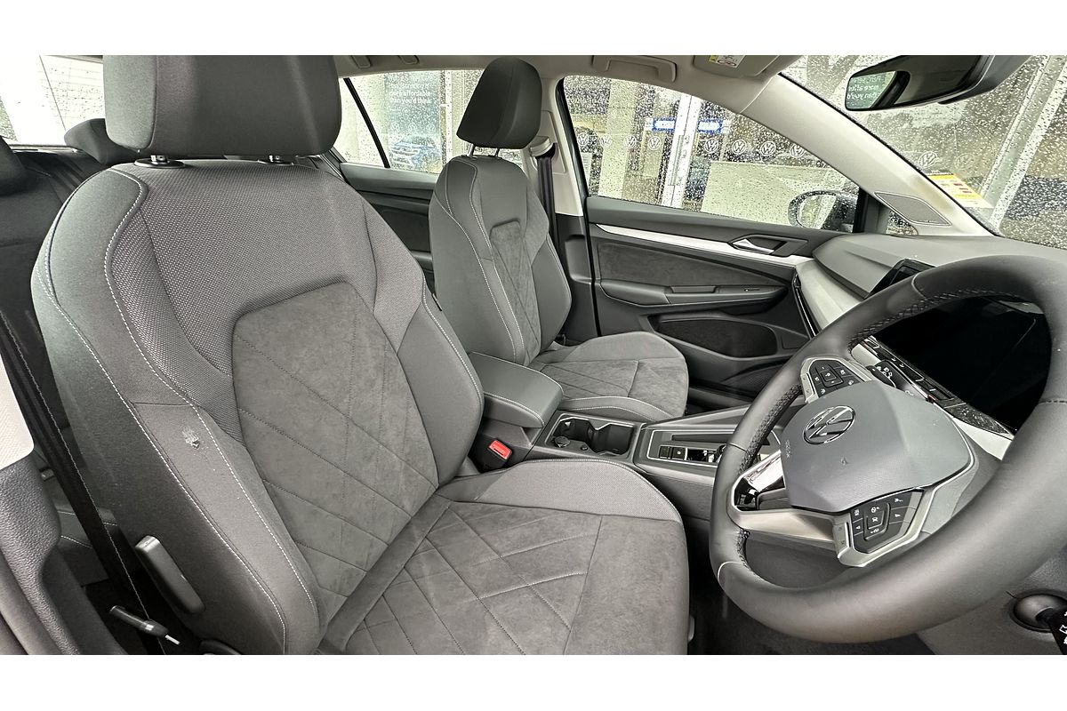 2024 Volkswagen Golf 110TSI Life 8