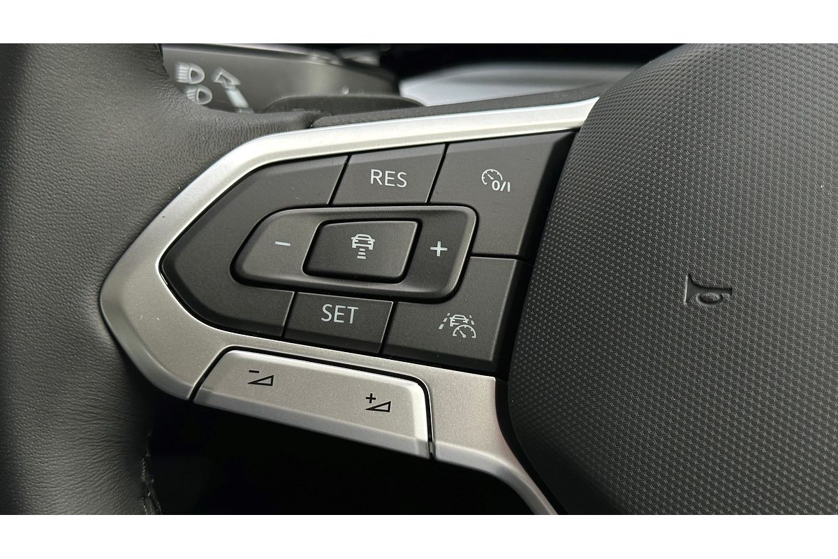 2024 Volkswagen Golf 110TSI Life 8