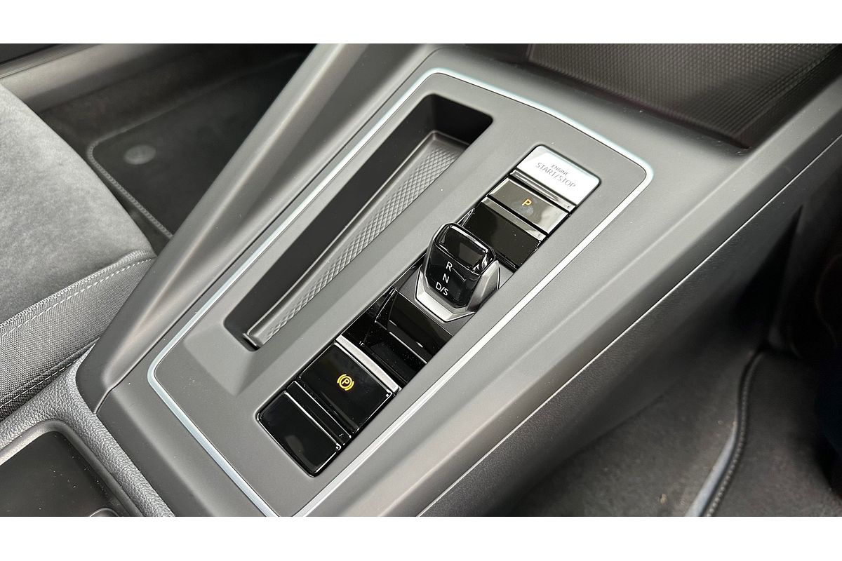 2024 Volkswagen Golf 110TSI Life 8