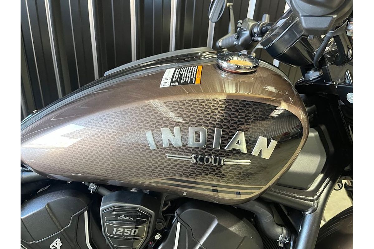 2024 Indian Scout Bobber Limited + Tech