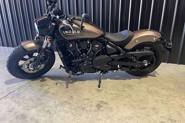 2024 Indian Scout Bobber Limited + Tech