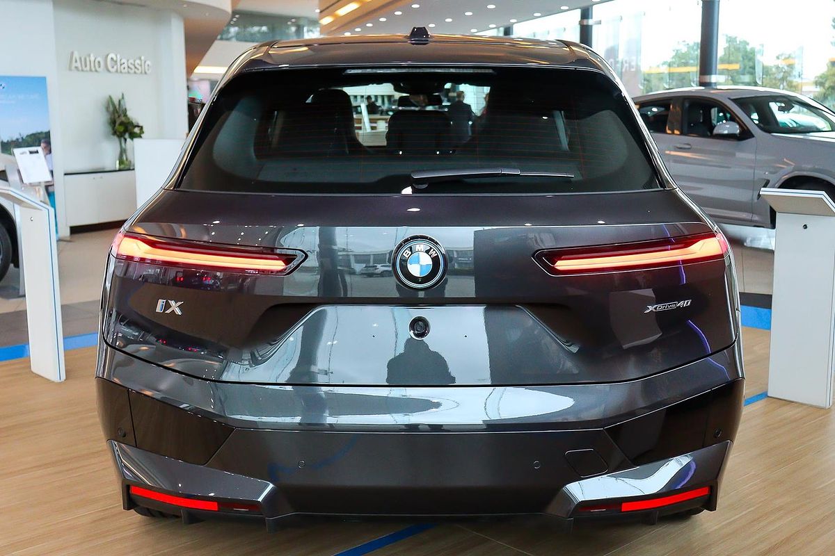 2024 BMW iX xDrive40 Sport I20