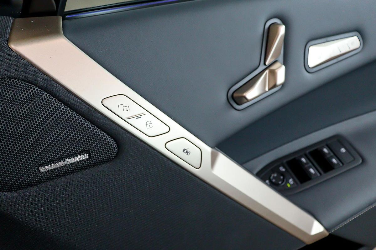 2024 BMW iX xDrive40 Sport I20