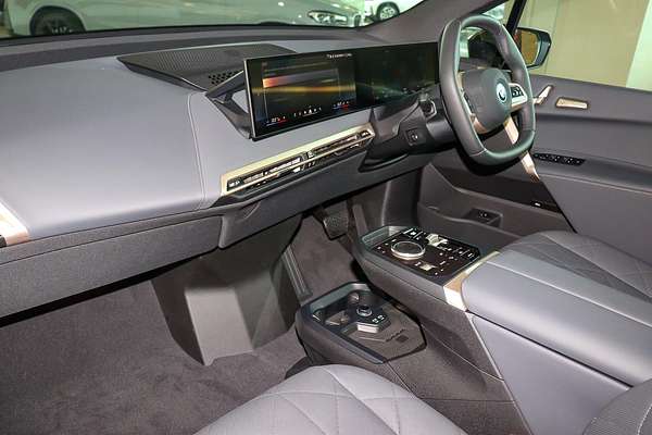 2024 BMW iX xDrive40 Sport I20