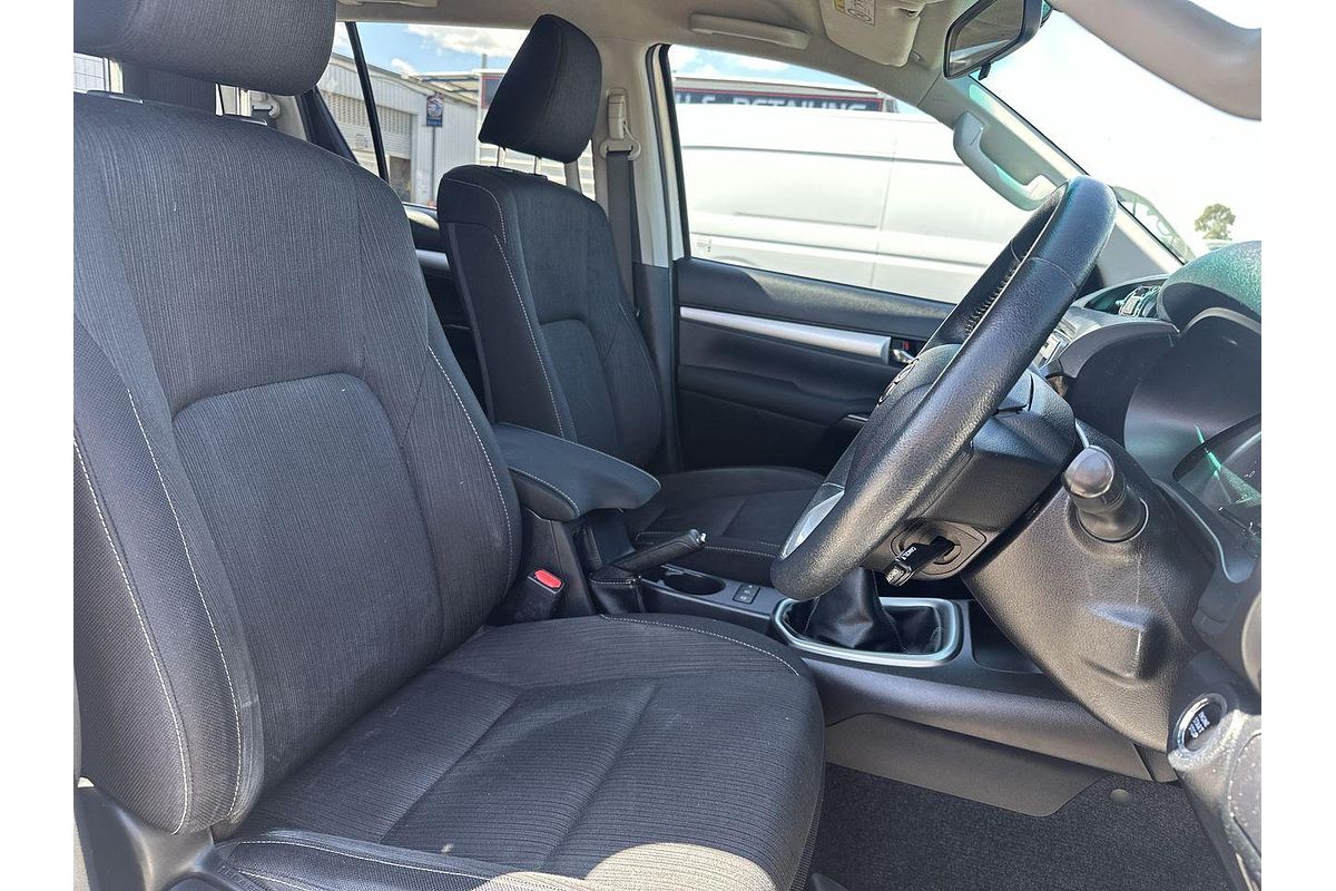 2017 Toyota Hilux SR5 GUN126R 4X4