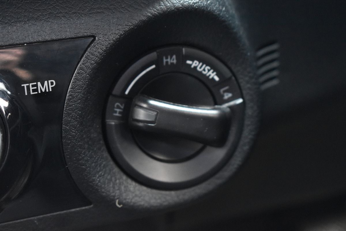 2019 Toyota Hilux SR5 GUN126R 4X4