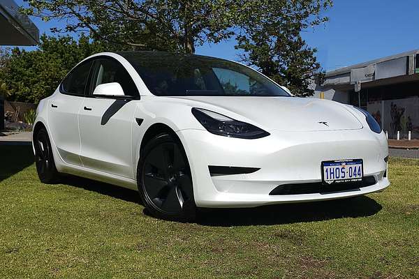 2021 Tesla Model 3 Standard Range Plus