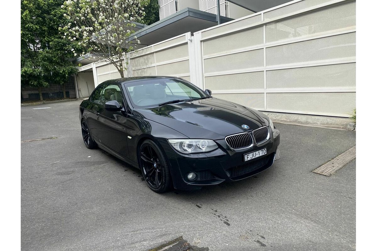 2011 BMW 3 Series 330d E93