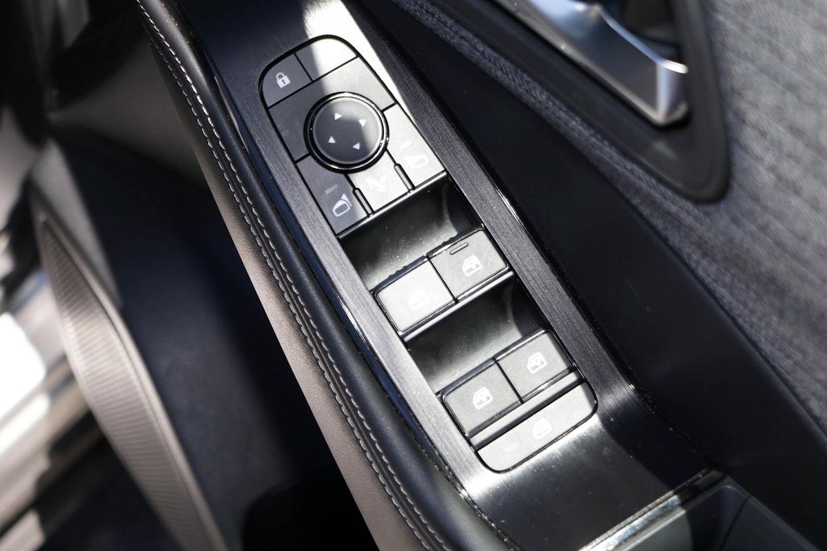 2023 Nissan X-TRAIL ST T33