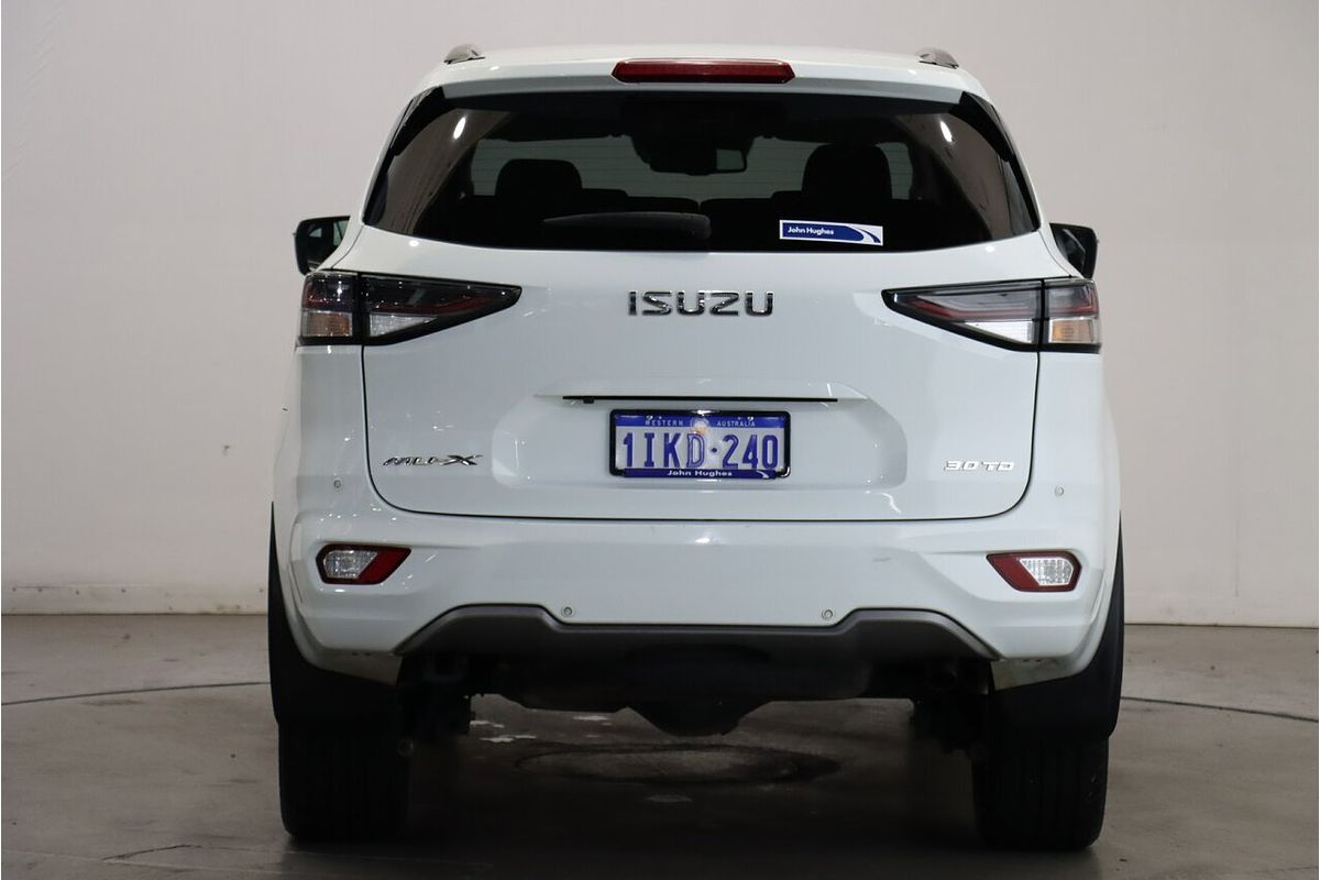 2022 Isuzu MU-X LS-T