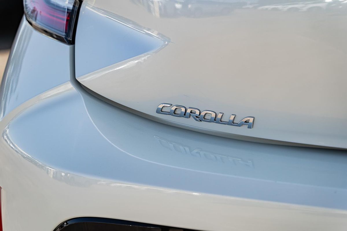 2018 Toyota Corolla Ascent Sport Hybrid ZWE211R