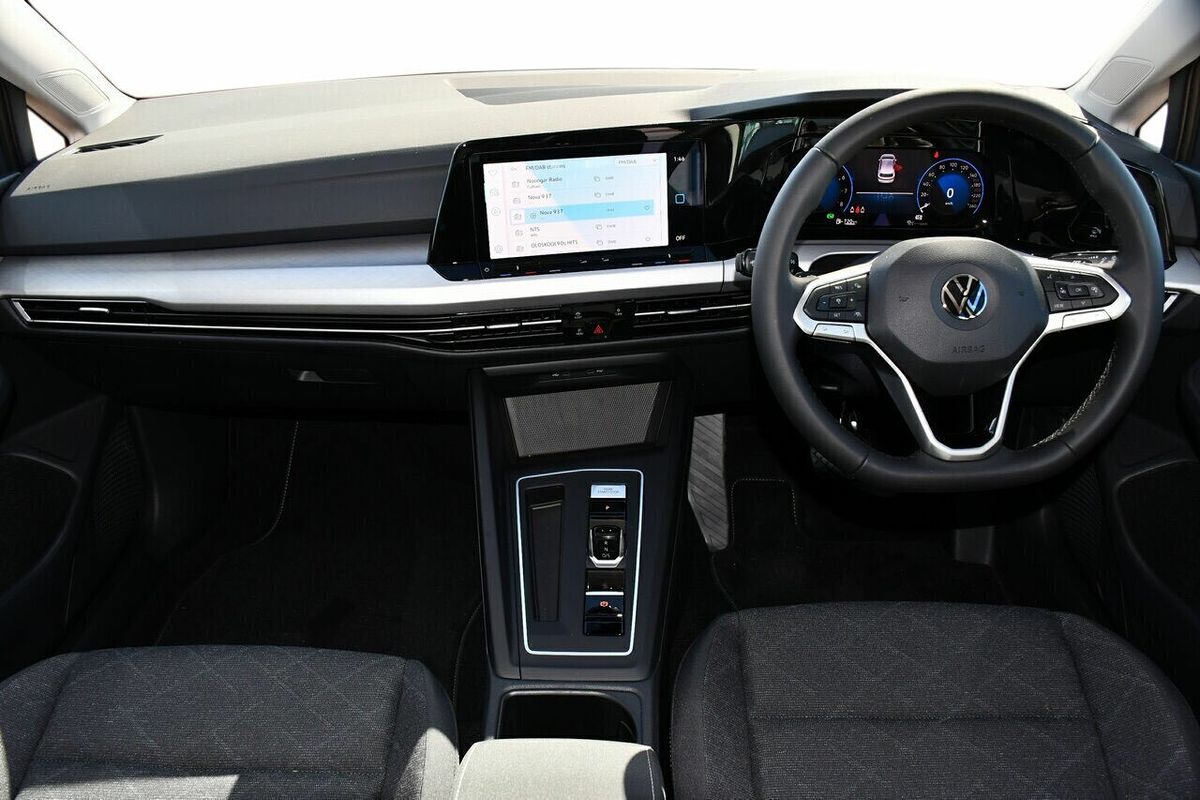 2024 Volkswagen Golf 110TSI Life 8