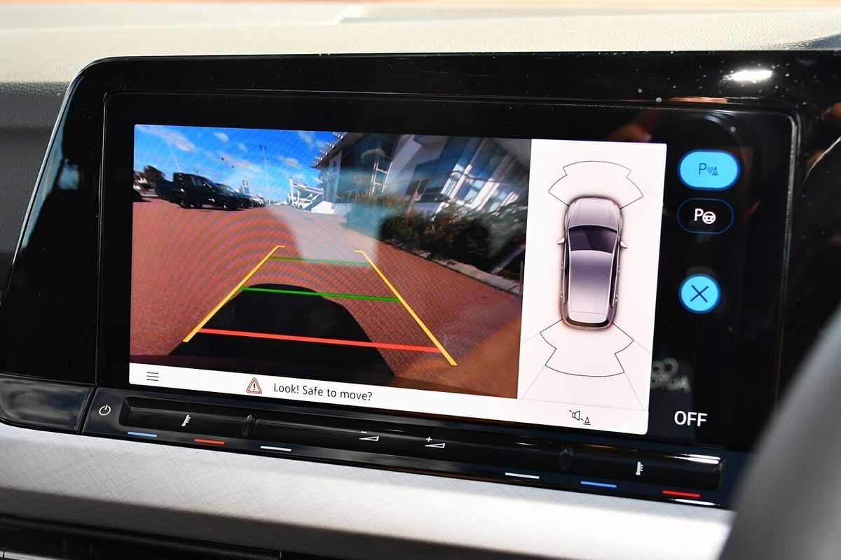 2024 Volkswagen Golf 110TSI Life 8
